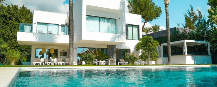 Buying a Villa in Cyprus - New Or Resale and why ?
