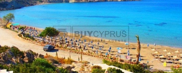 CYPRUS TOURISM GOES FROM BAD TO GOOD
